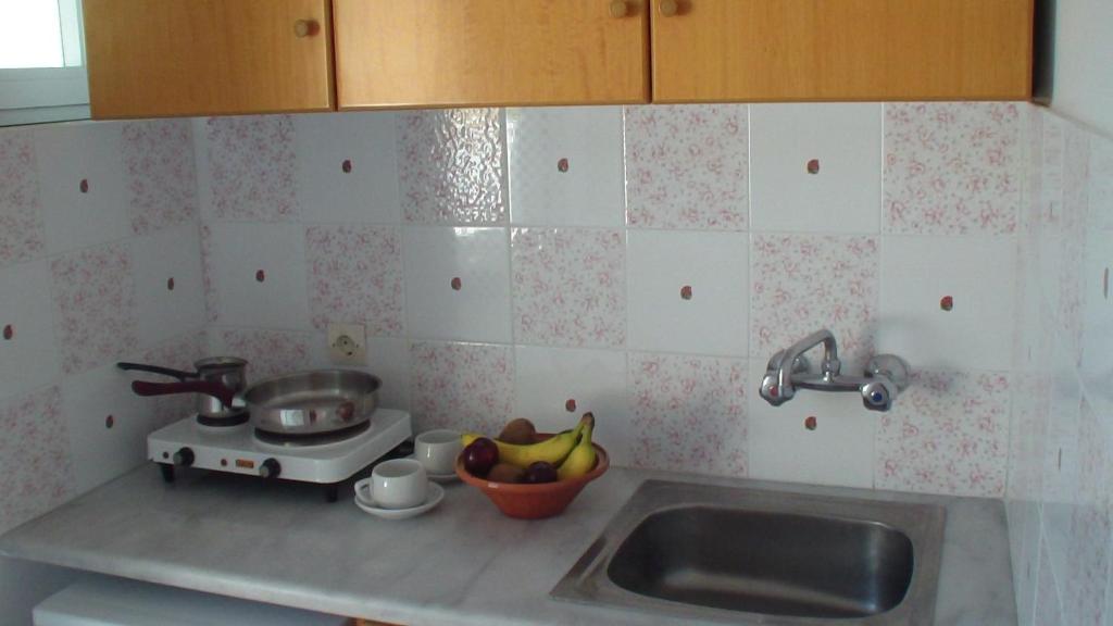 Creta Vassakis Studios room 6